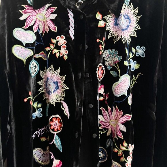 Johnny Was Pacifica Black Velvet Colourful Embroidered Button Down Top 2X - Picture 3 of 9